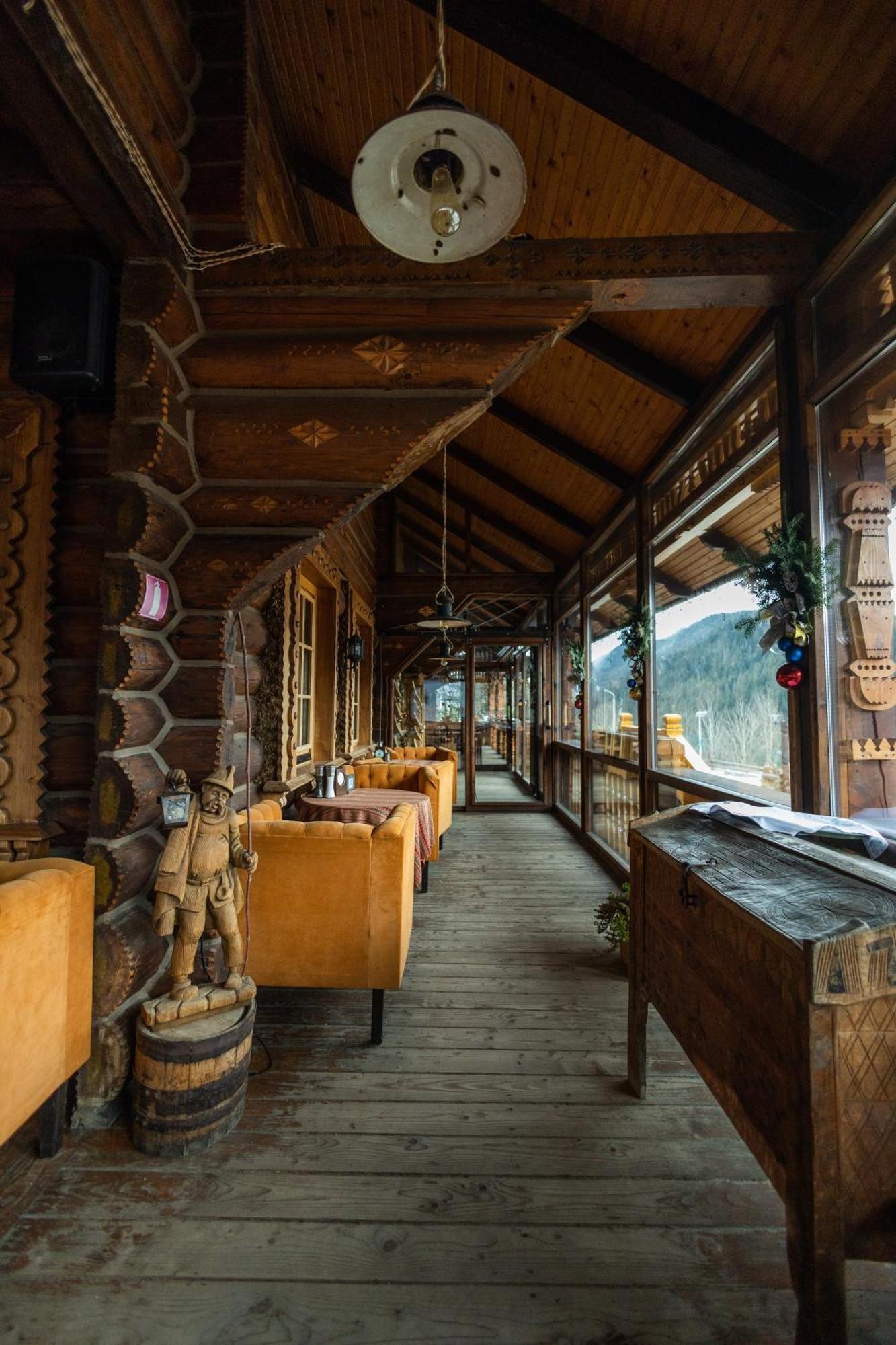 Коруна Татаров Экстерьер фото